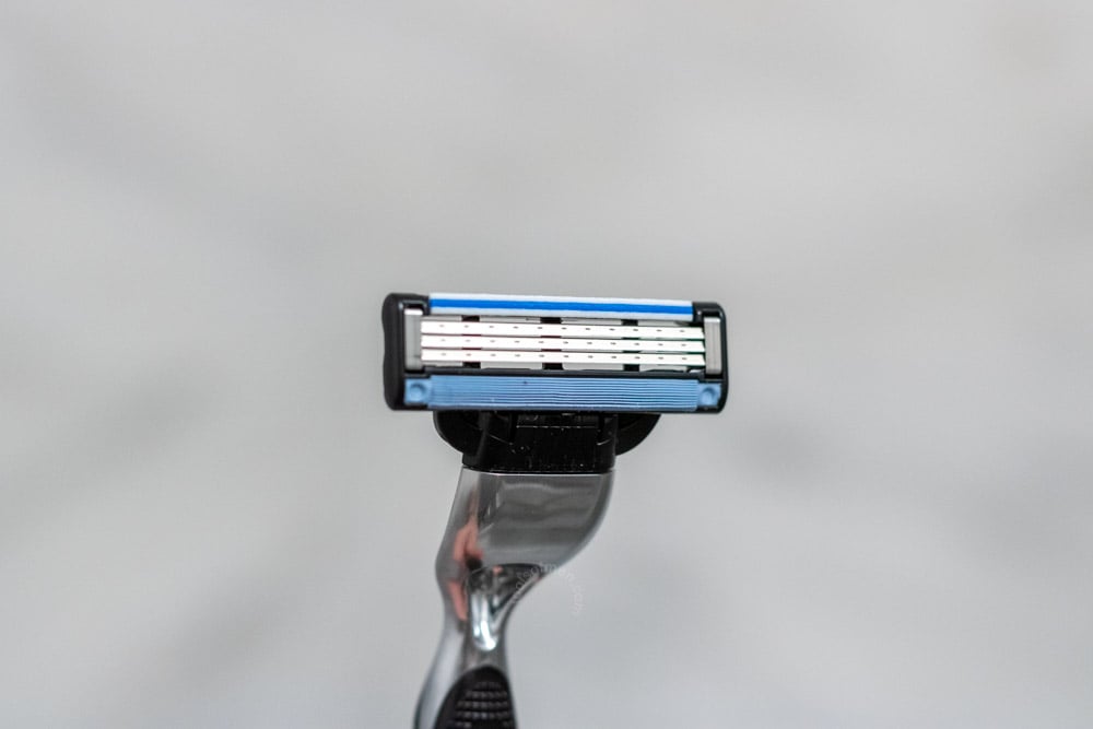 closeup of mach3 cartridge head