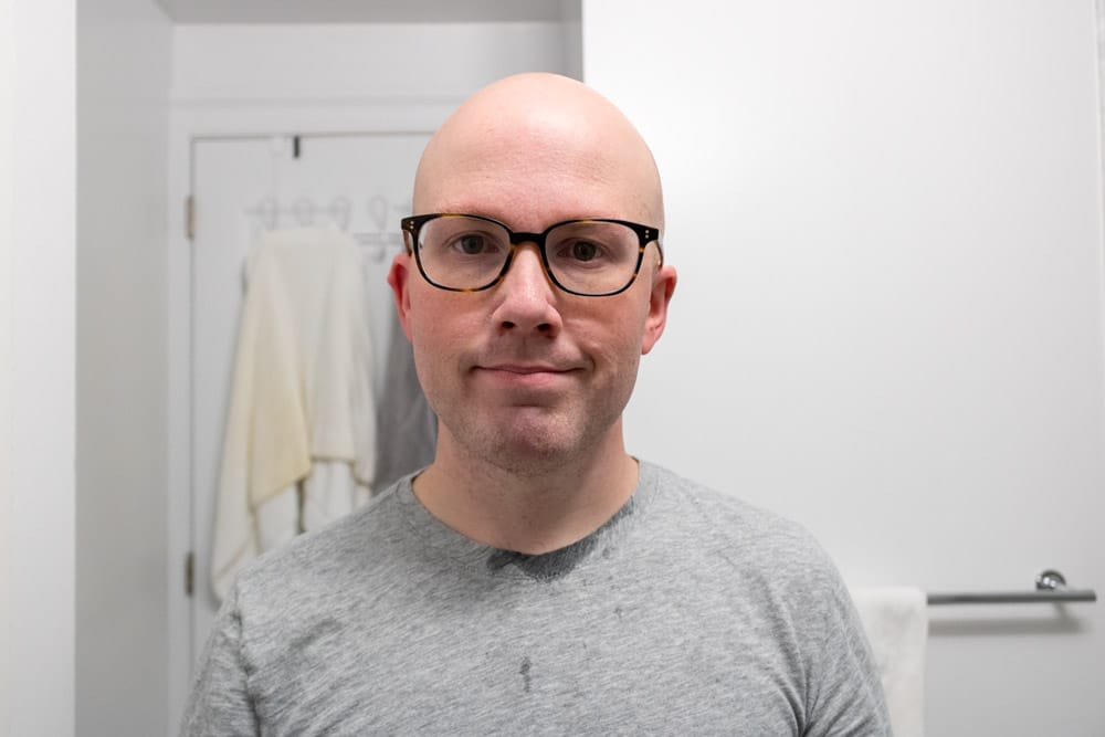 man staring straight head after using gillette mach3