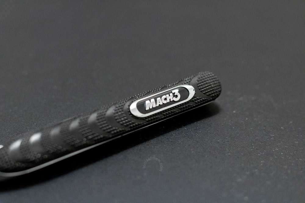 undersidge grip on the gillette mach3 razor handle