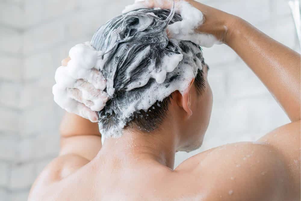 Best Dandruff Shampoos For Men With Dry & Itchy Scalps 2020