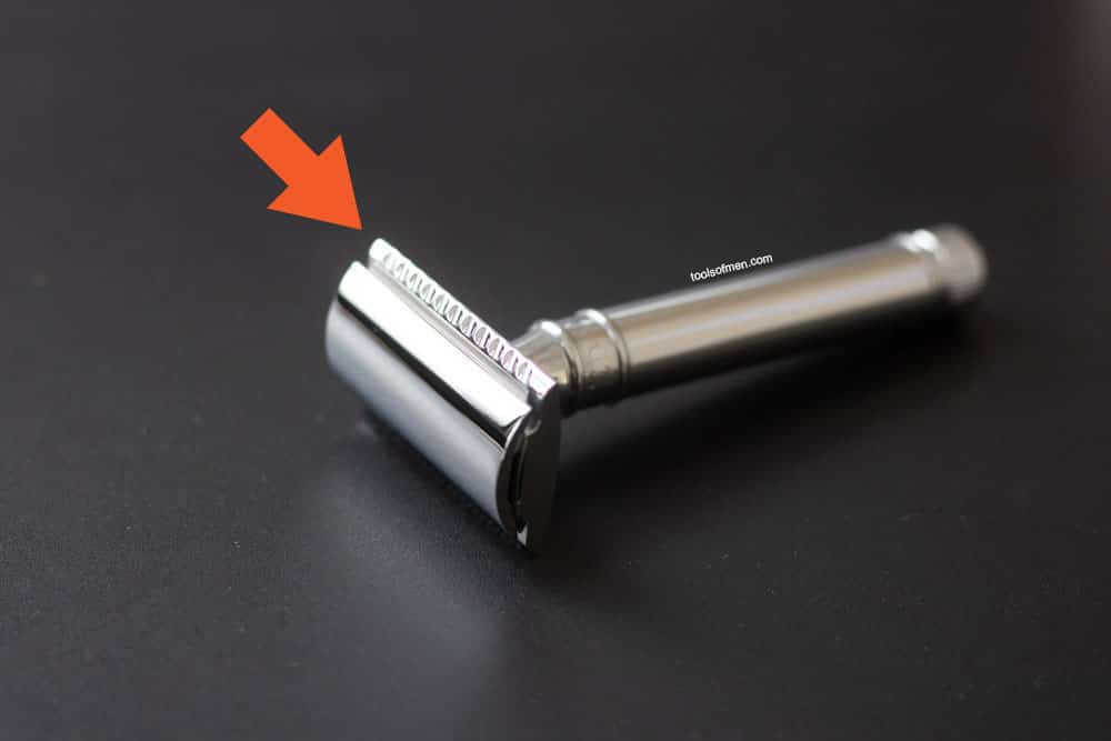 safety bar on a safety razor