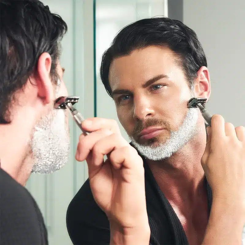 man shaving with 6c