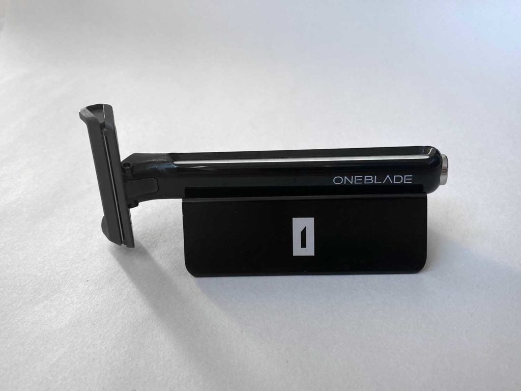 oneblade core on the included stand
